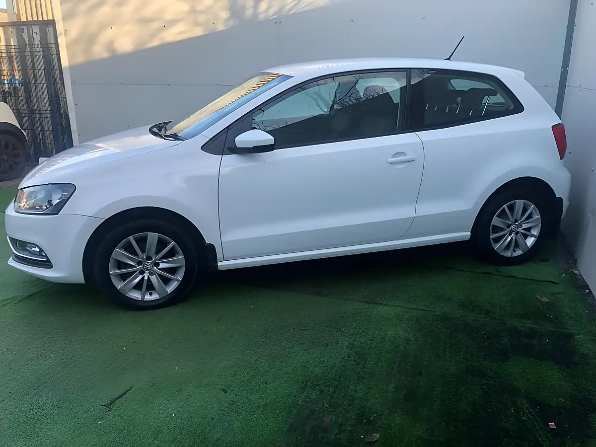 Used 2016 Volkswagen Polo Match White - Interior and Exterior details 8