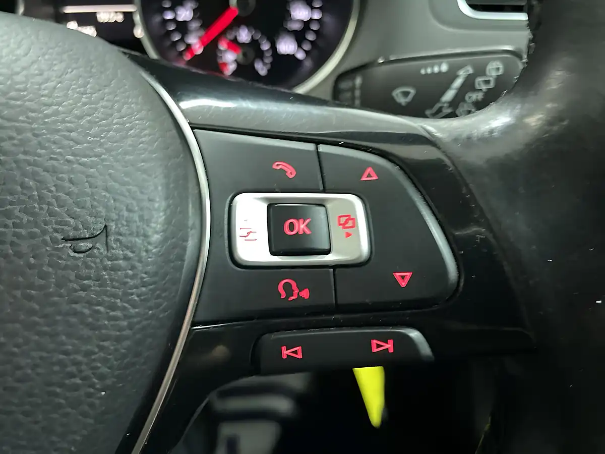 Used 2016 Volkswagen Polo Match White - Interior and Exterior details 15