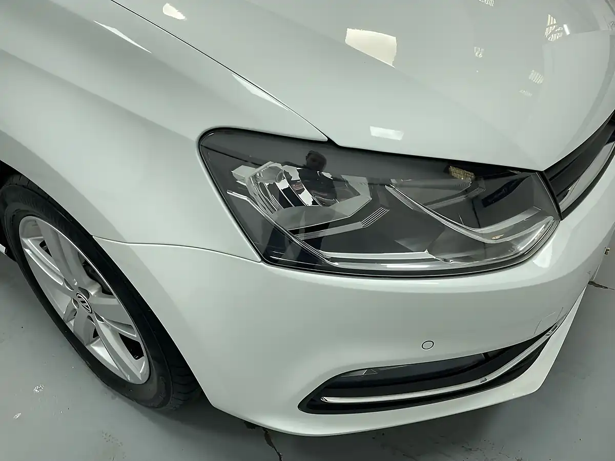 Used 2016 Volkswagen Polo Match White - Interior and Exterior details 19