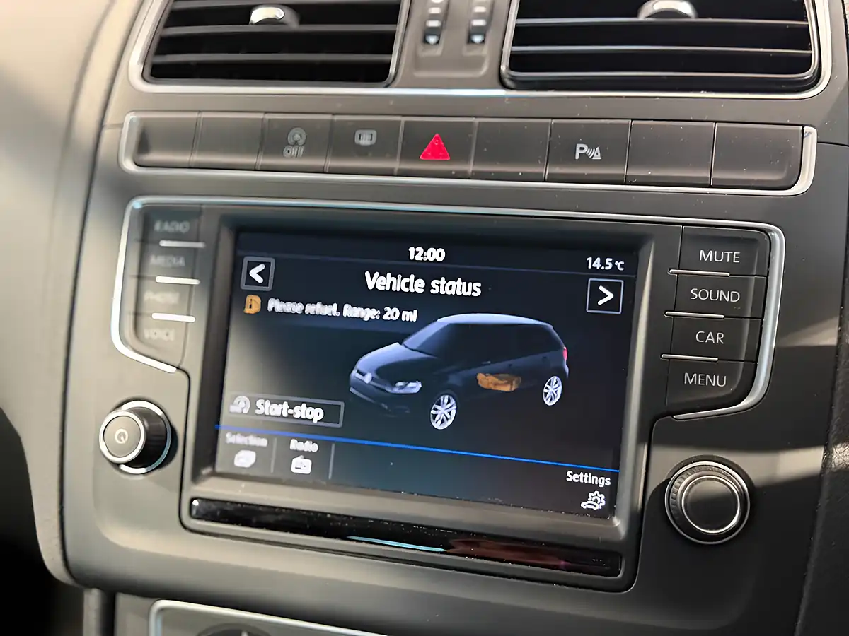Used 2016 Volkswagen Polo Match White - Interior and Exterior details 15