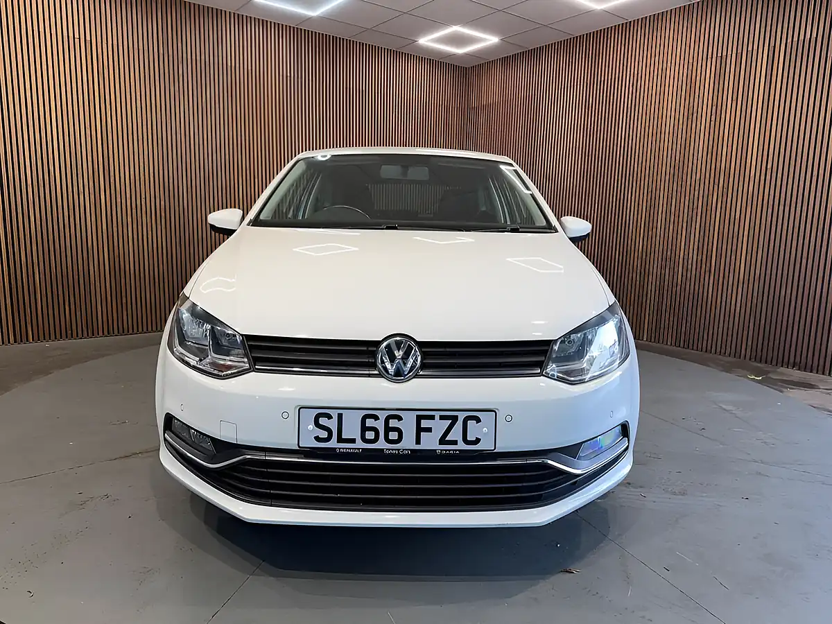 Used 2016 Volkswagen Polo Match White - Interior and Exterior details 2