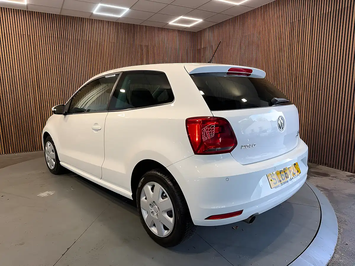Used 2016 Volkswagen Polo Match White - Interior and Exterior details 4
