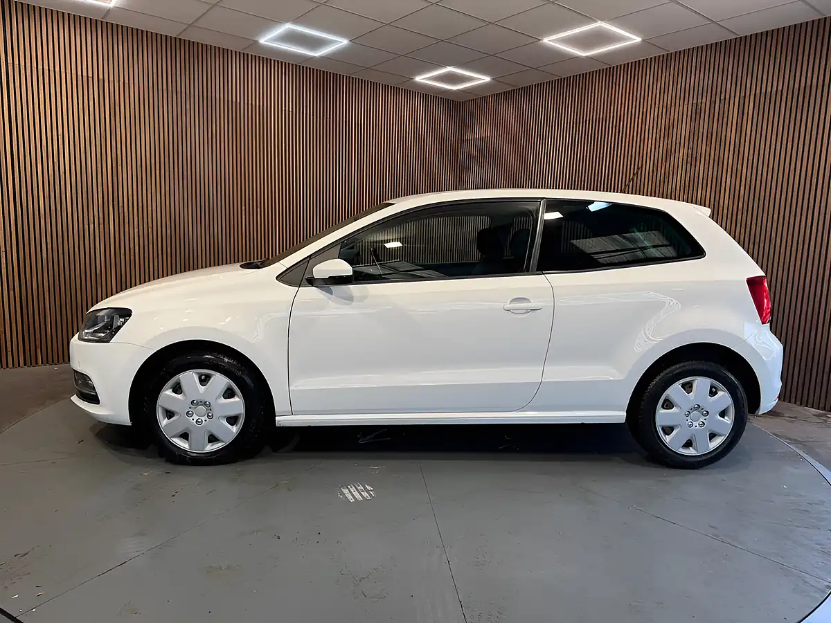 Used 2016 Volkswagen Polo Match White - Interior and Exterior details 5