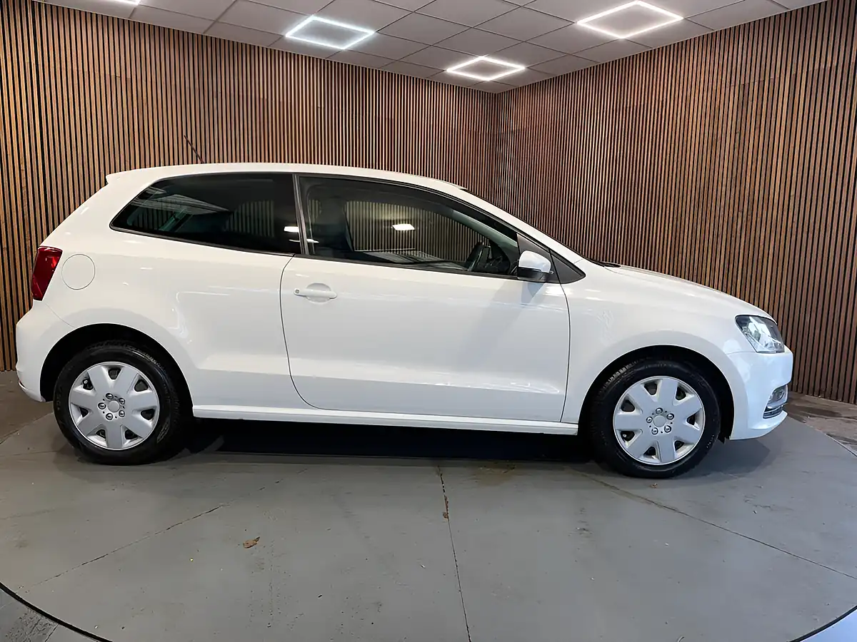 Used 2016 Volkswagen Polo Match White - Interior and Exterior details 7