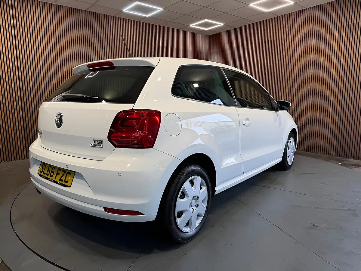 Used 2016 Volkswagen Polo Match White - Interior and Exterior details 8
