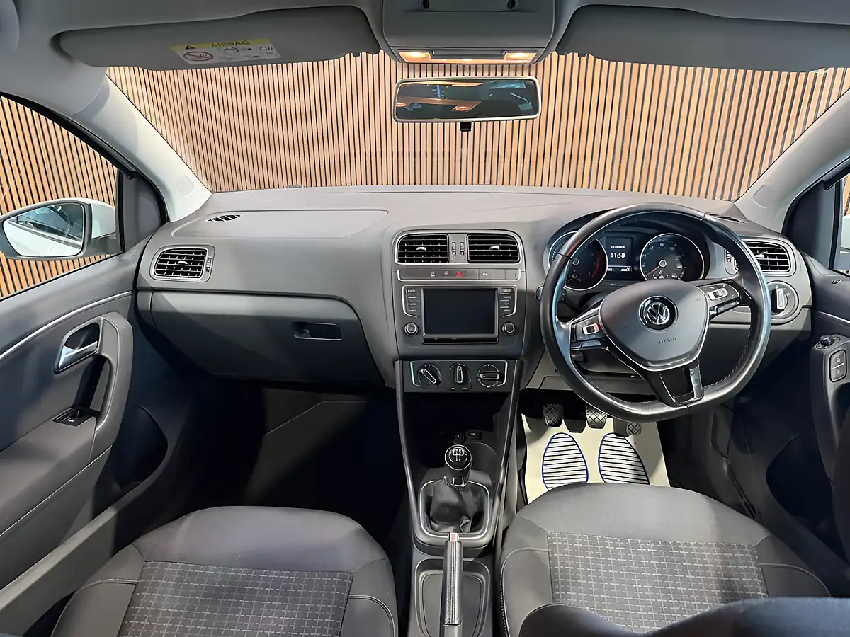 Used 2016 Volkswagen Polo Match White - Interior and Exterior details 9