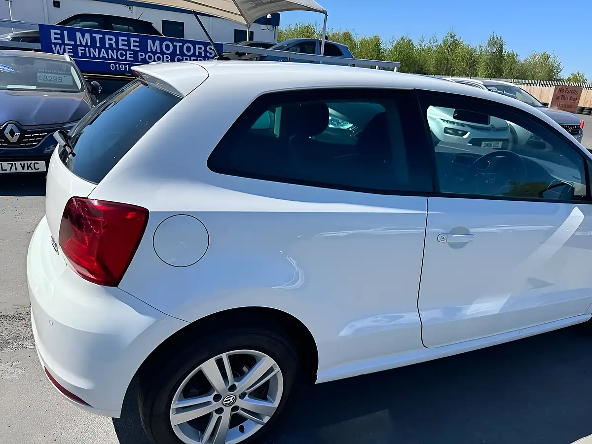 Used 2016 Volkswagen Polo Match White - Interior and Exterior details 18