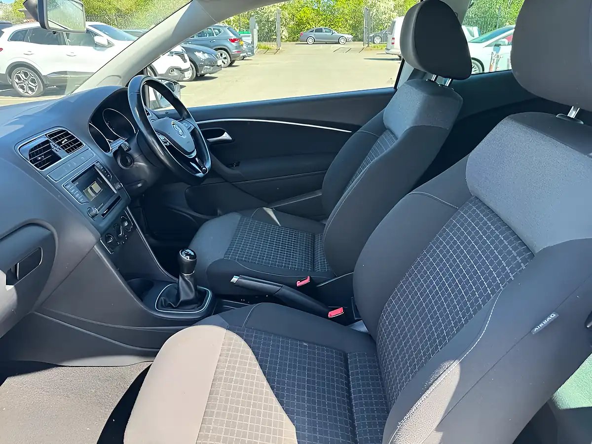 Used 2016 Volkswagen Polo Match White - Interior and Exterior details 8