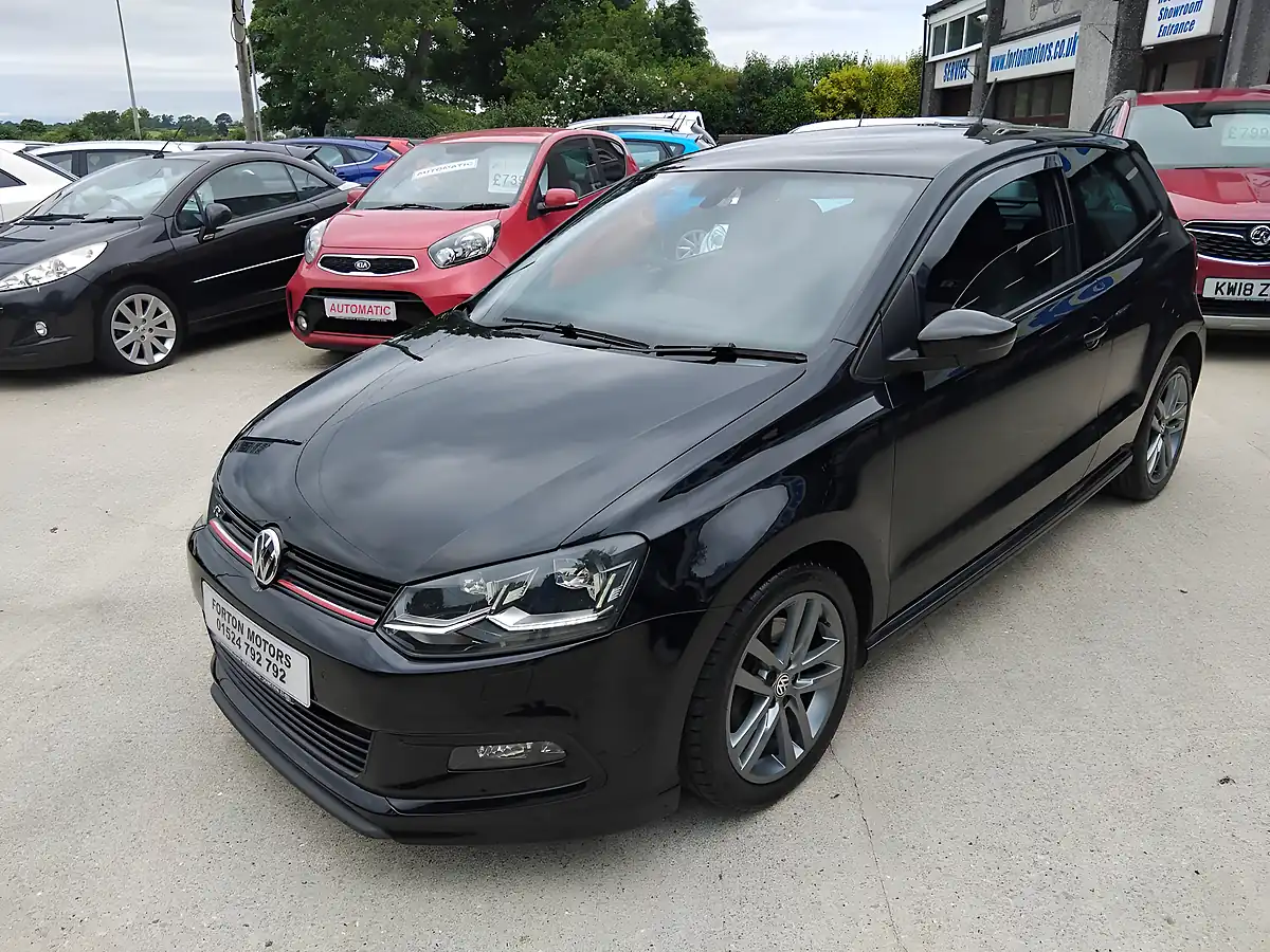 Used 2016 Volkswagen Polo R-Line Black - Interior and Exterior details 5