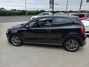 Used 2016 Volkswagen Polo R-Line Black - Interior and Exterior details 6
