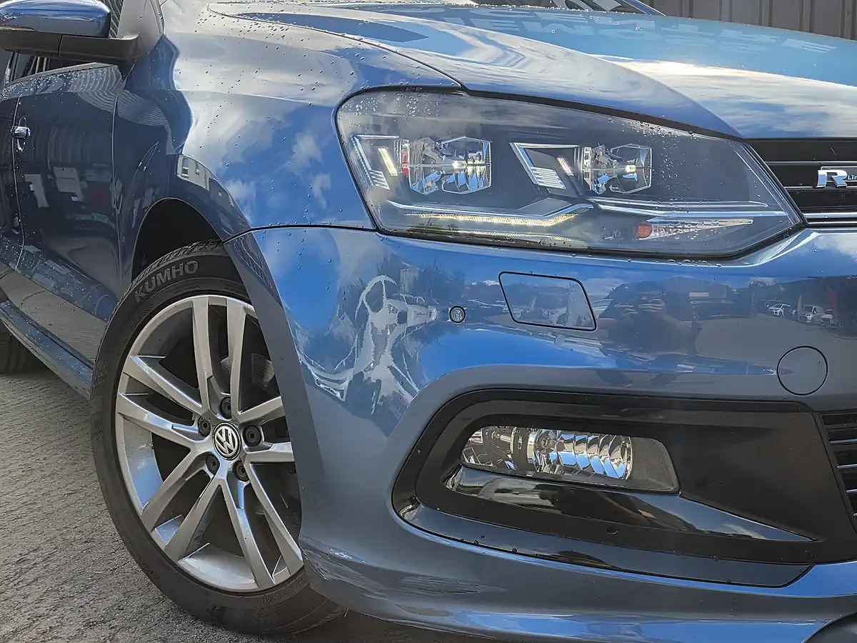 Used 2016 Volkswagen Polo R-Line Blue - Interior and Exterior details 2