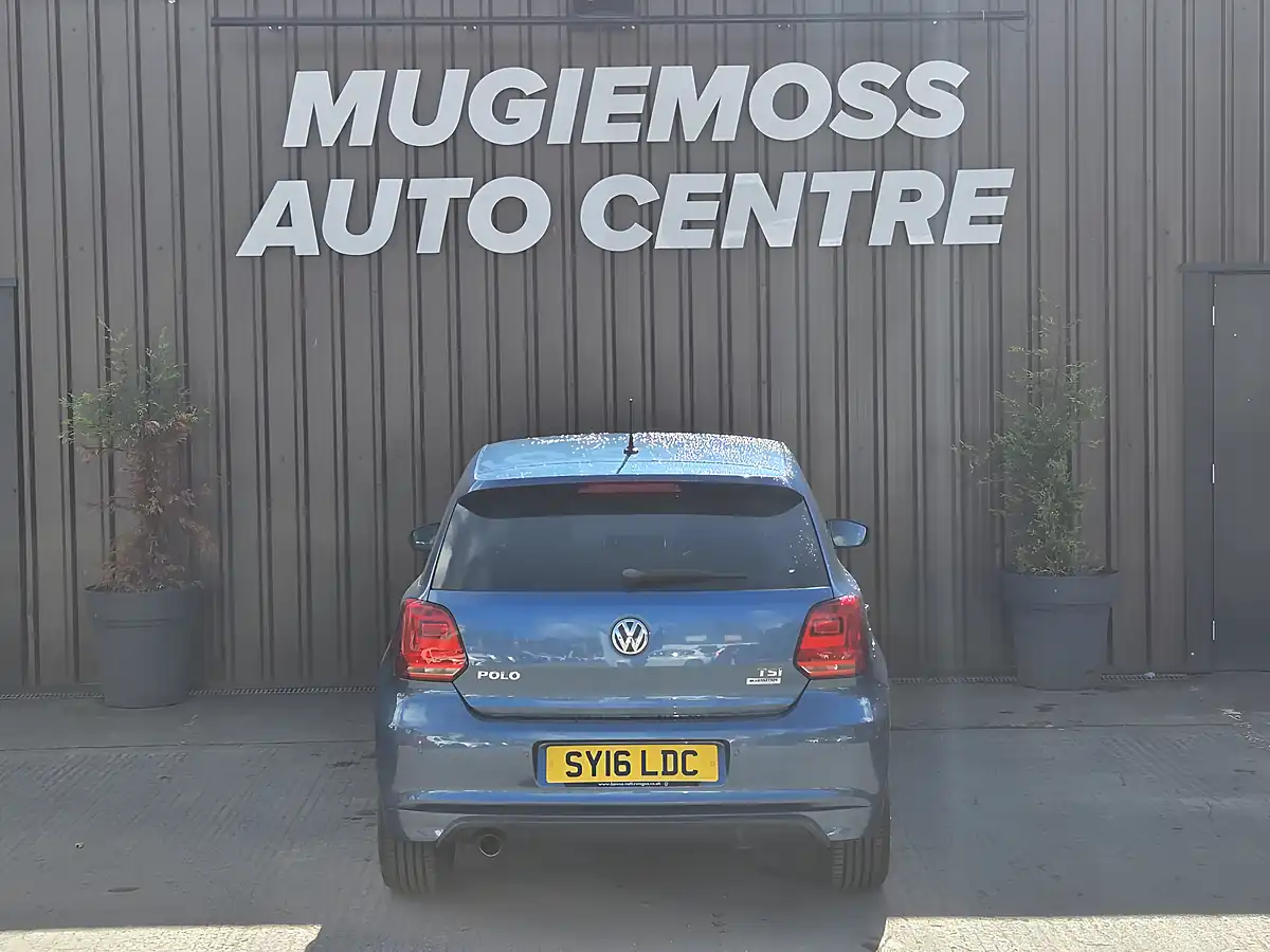 Used 2016 Volkswagen Polo R-Line Blue - Interior and Exterior details 5