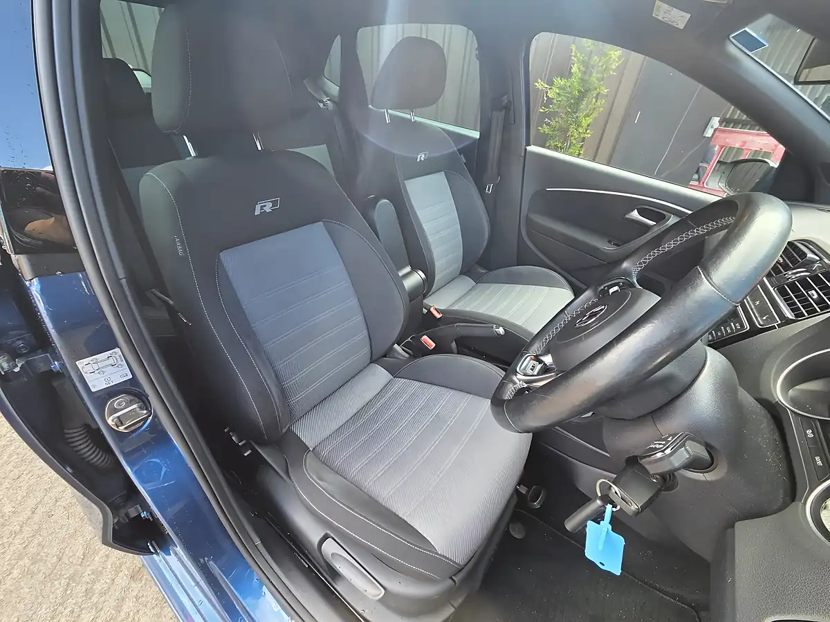 Used 2016 Volkswagen Polo R-Line Blue - Interior and Exterior details 6