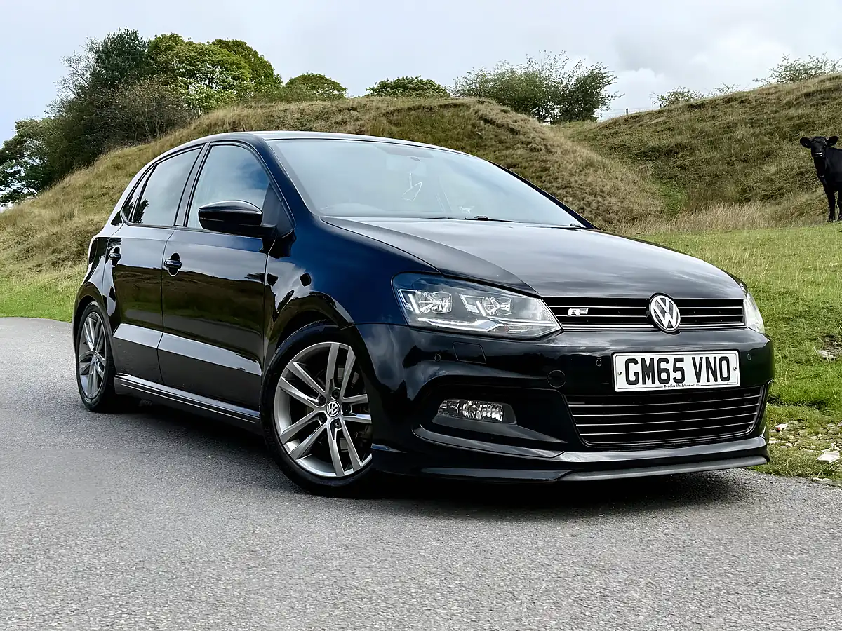 Used 2016 Volkswagen Polo R-Line Deep Black - Front View