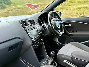 Used 2016 Volkswagen Polo R-Line Deep Black - Interior and Exterior details 10