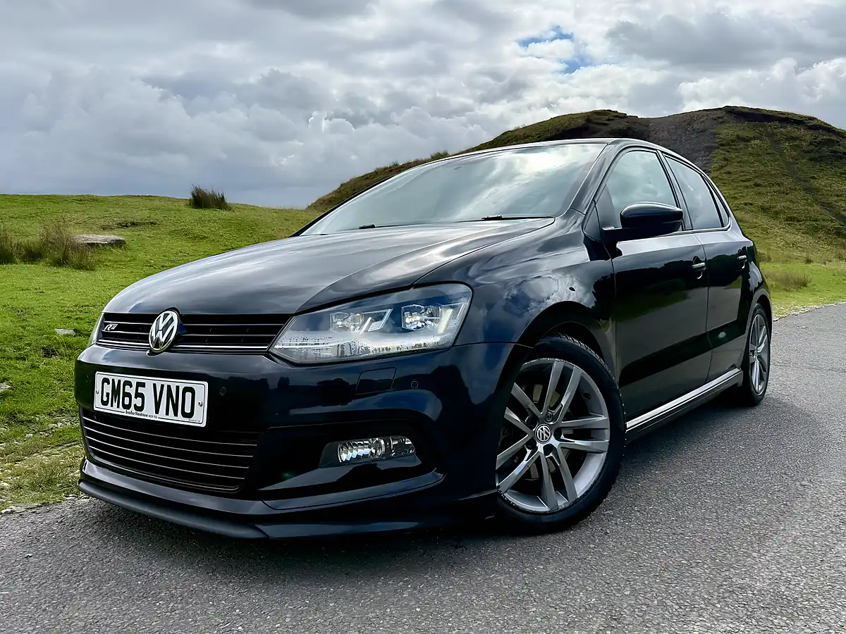 Used 2016 Volkswagen Polo R-Line Deep Black - Interior and Exterior details 12