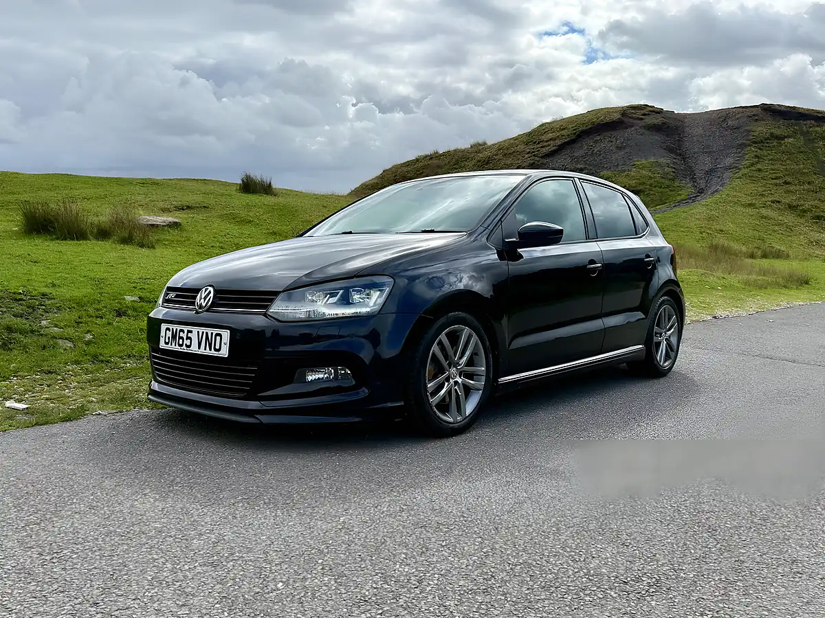 Used 2016 Volkswagen Polo R-Line Deep Black - Interior and Exterior details 13