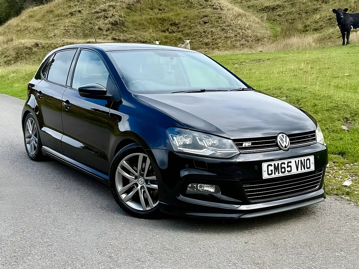 Used 2016 Volkswagen Polo R-Line Deep Black - Interior and Exterior details 8
