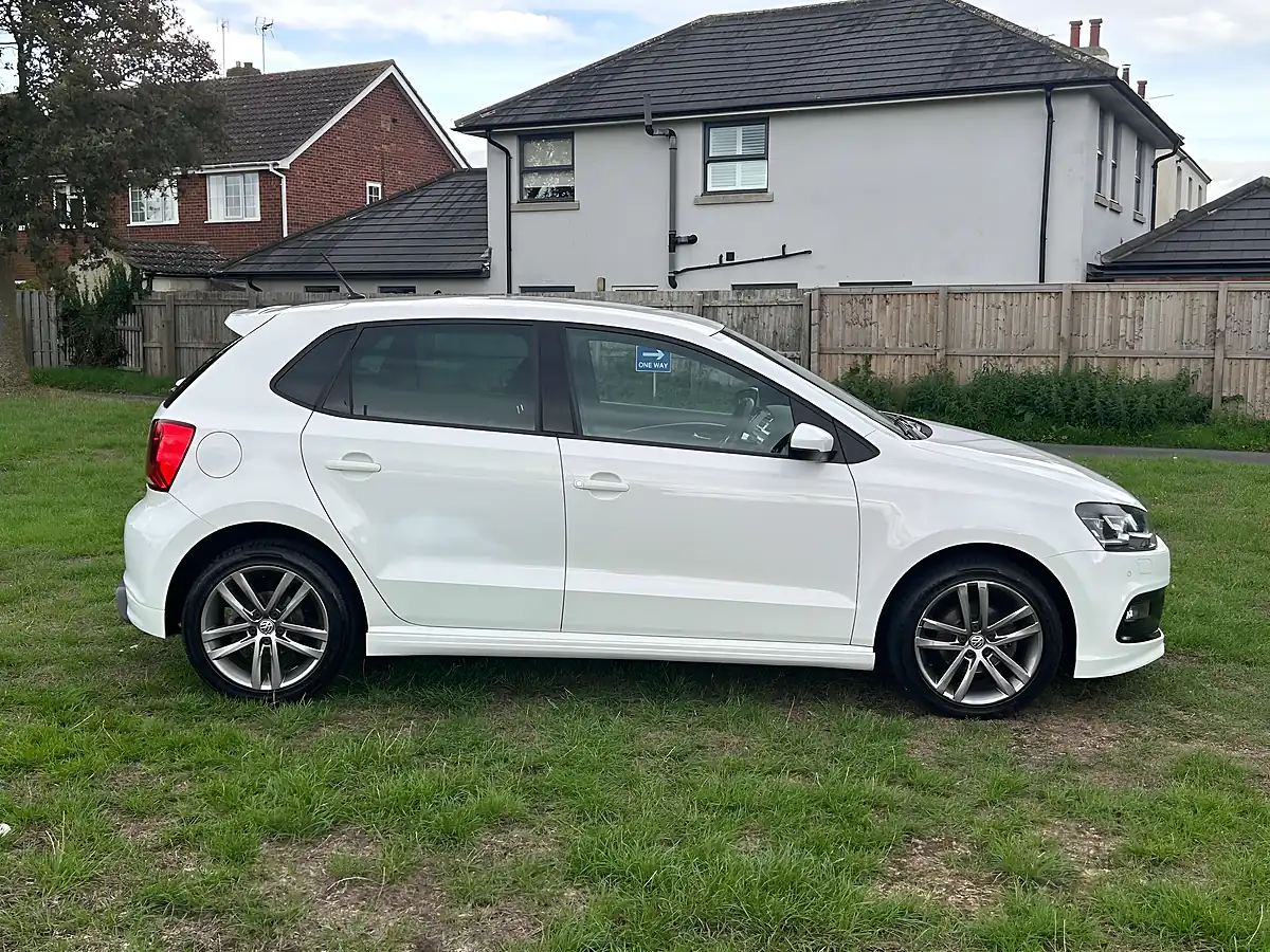 Used 2016 Volkswagen Polo R-Line White - Interior and Exterior details 4