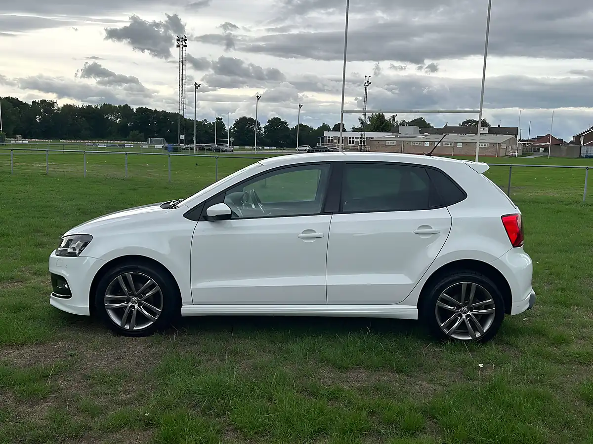 Used 2016 Volkswagen Polo R-Line White - Interior and Exterior details 8