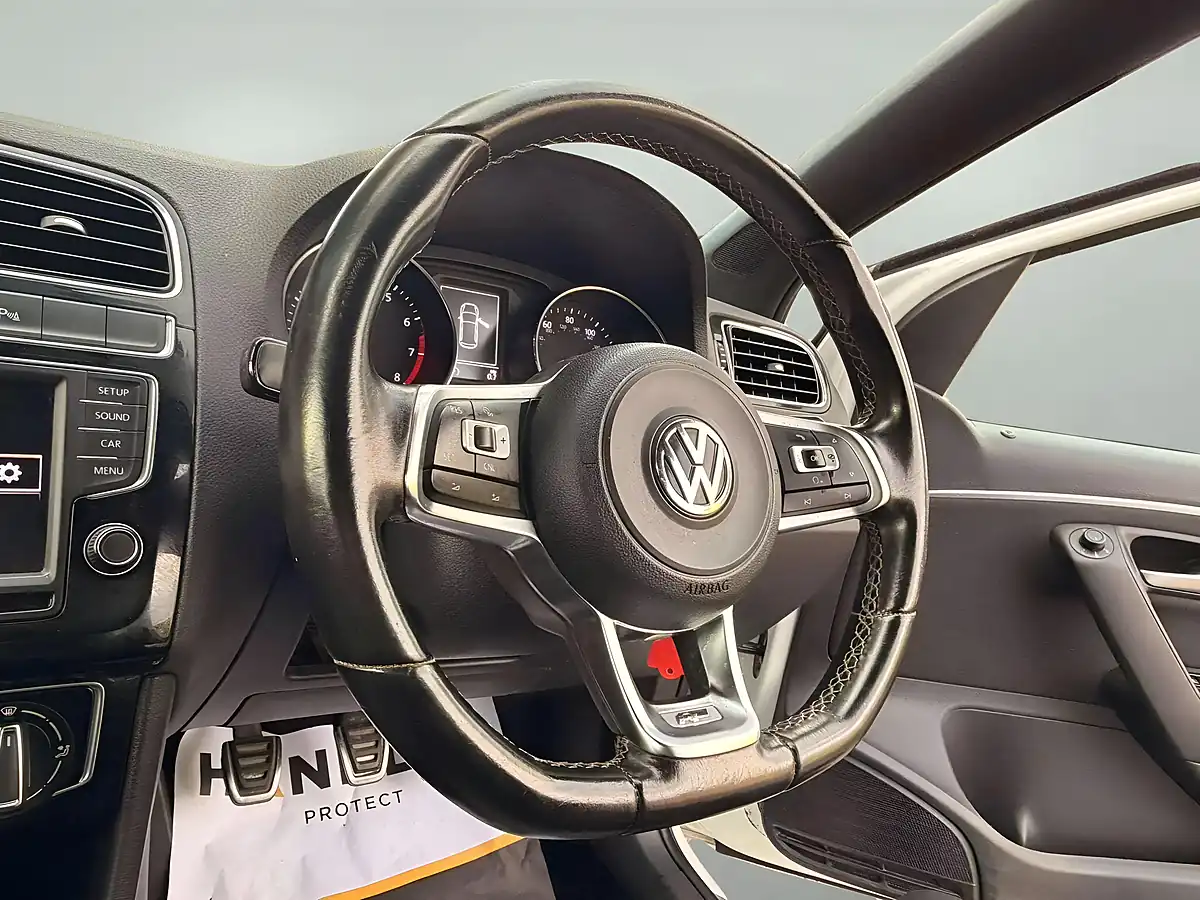Used 2016 Volkswagen Polo R-Line White - Interior and Exterior details 12