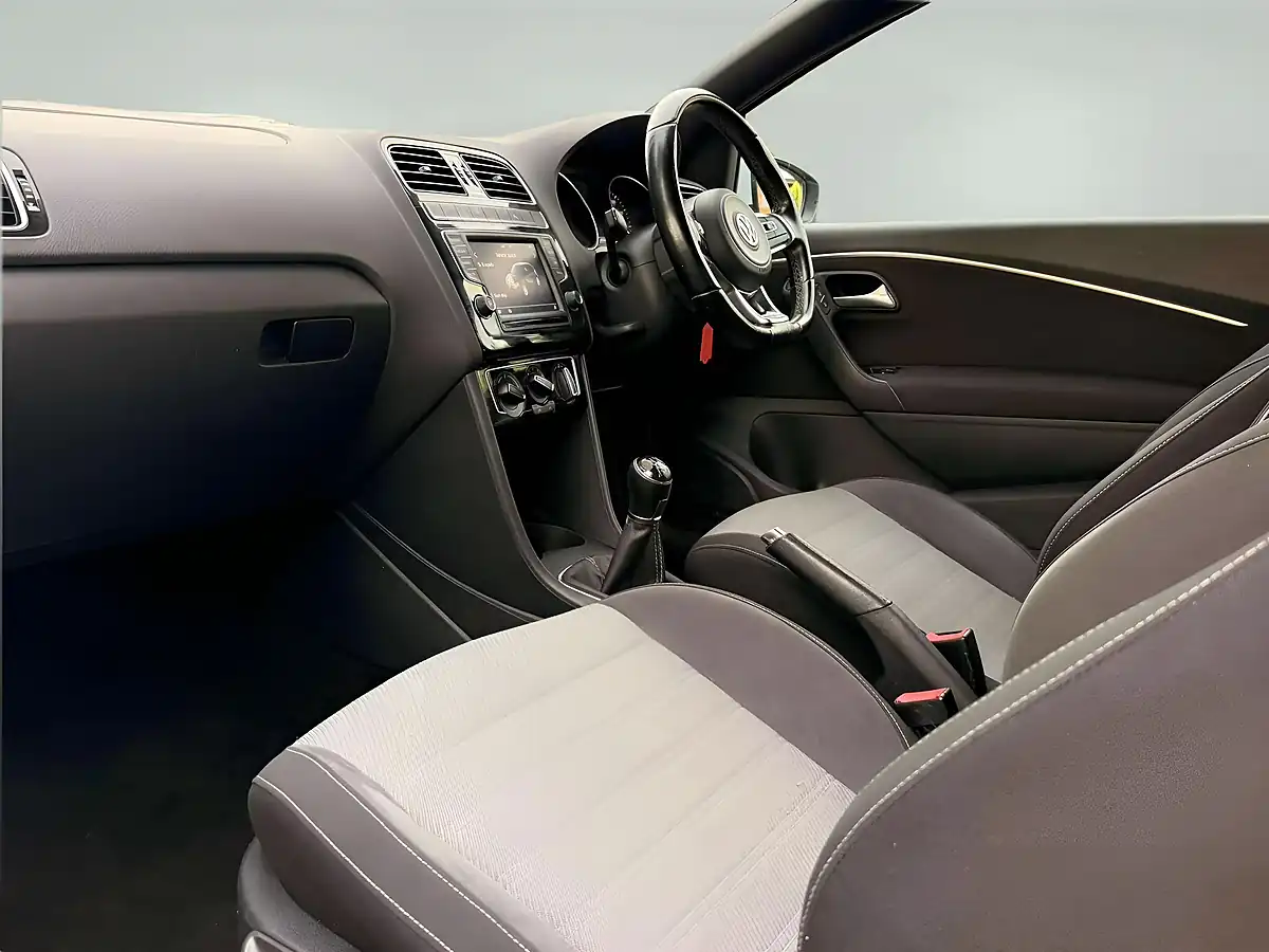 Used 2016 Volkswagen Polo R-Line White - Interior and Exterior details 15