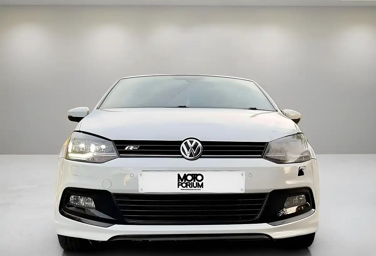 Used 2016 Volkswagen Polo R-Line White - Interior and Exterior details 3