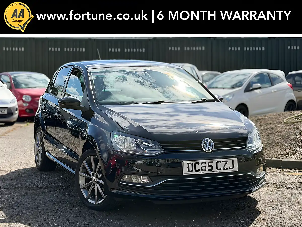 Used 2016 Volkswagen Polo Se Design Black - Front View