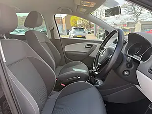 Used 2016 Volkswagen Polo Se Design Black - Interior and Exterior details 8