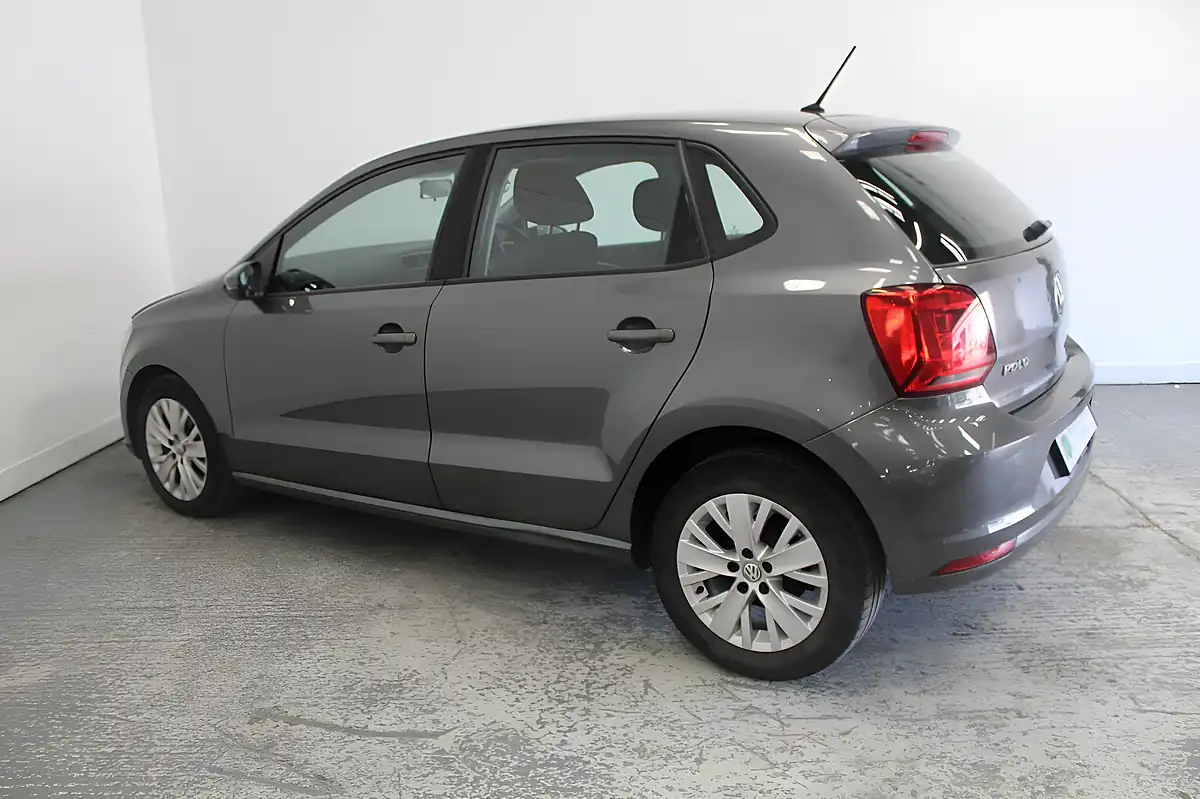 Used 2016 Volkswagen Polo Se Grey - Interior and Exterior details 7