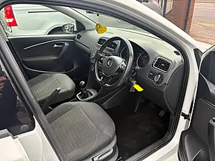 Used 2016 Volkswagen Polo Se White - Interior and Exterior details 13
