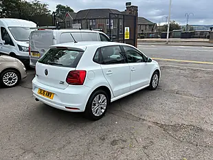 Used 2016 Volkswagen Polo Se White - Interior and Exterior details 3