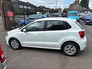 Used 2016 Volkswagen Polo Se White - Interior and Exterior details 6