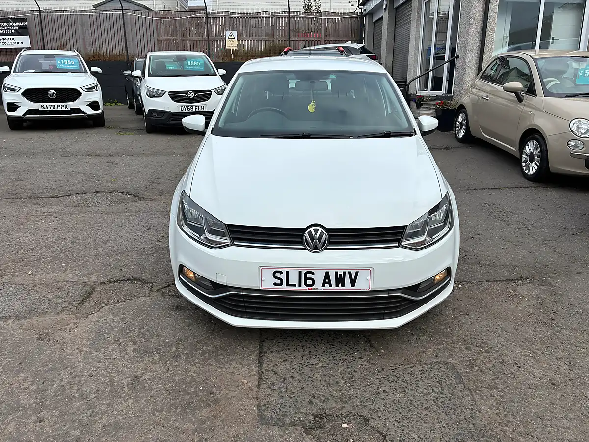 Used 2016 Volkswagen Polo Se White - Interior and Exterior details 8