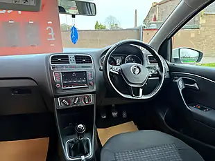 Used 2016 Volkswagen Polo Se White - Interior and Exterior details 17