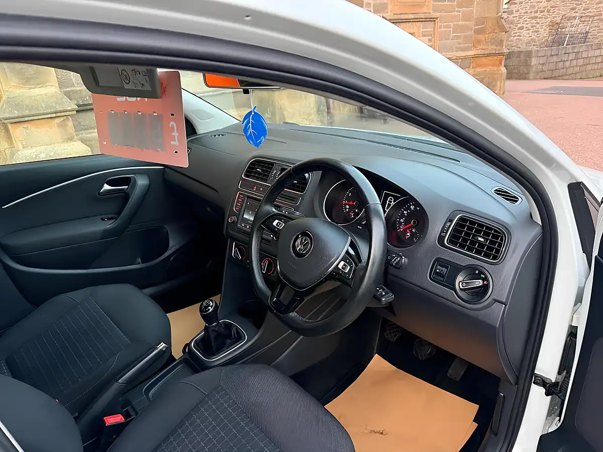 Used 2016 Volkswagen Polo Se White - Interior and Exterior details 18