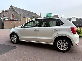 Used 2016 Volkswagen Polo Se White - Interior and Exterior details 5