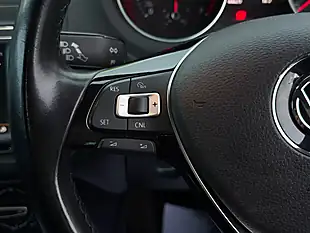Used 2016 Volkswagen Polo Sel Red - Interior and Exterior details 17