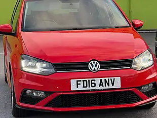 Used 2016 Volkswagen Polo Sel Red - Interior and Exterior details 9