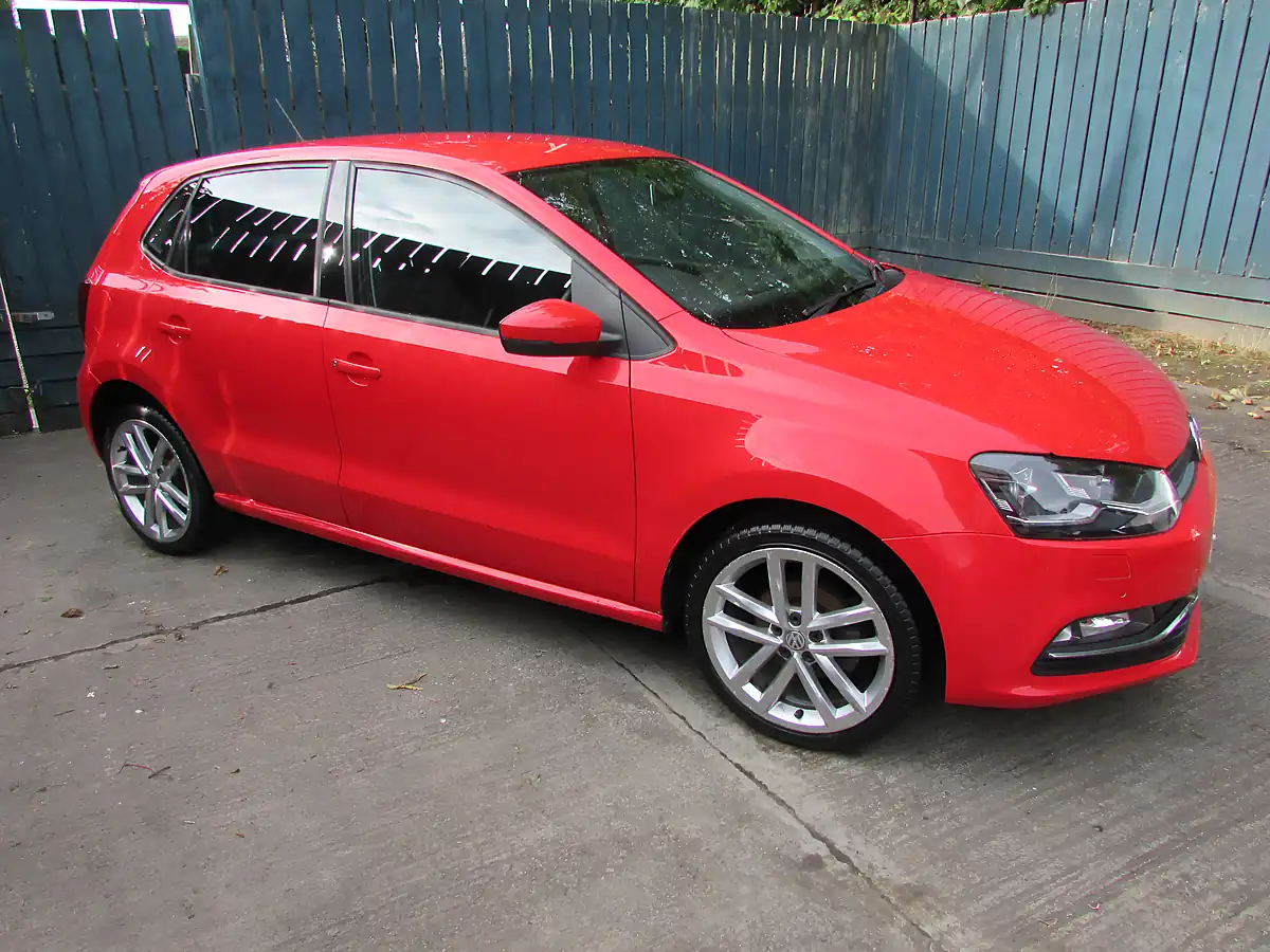 Used 2016 Volkswagen Polo Sel Red - Interior and Exterior details 10