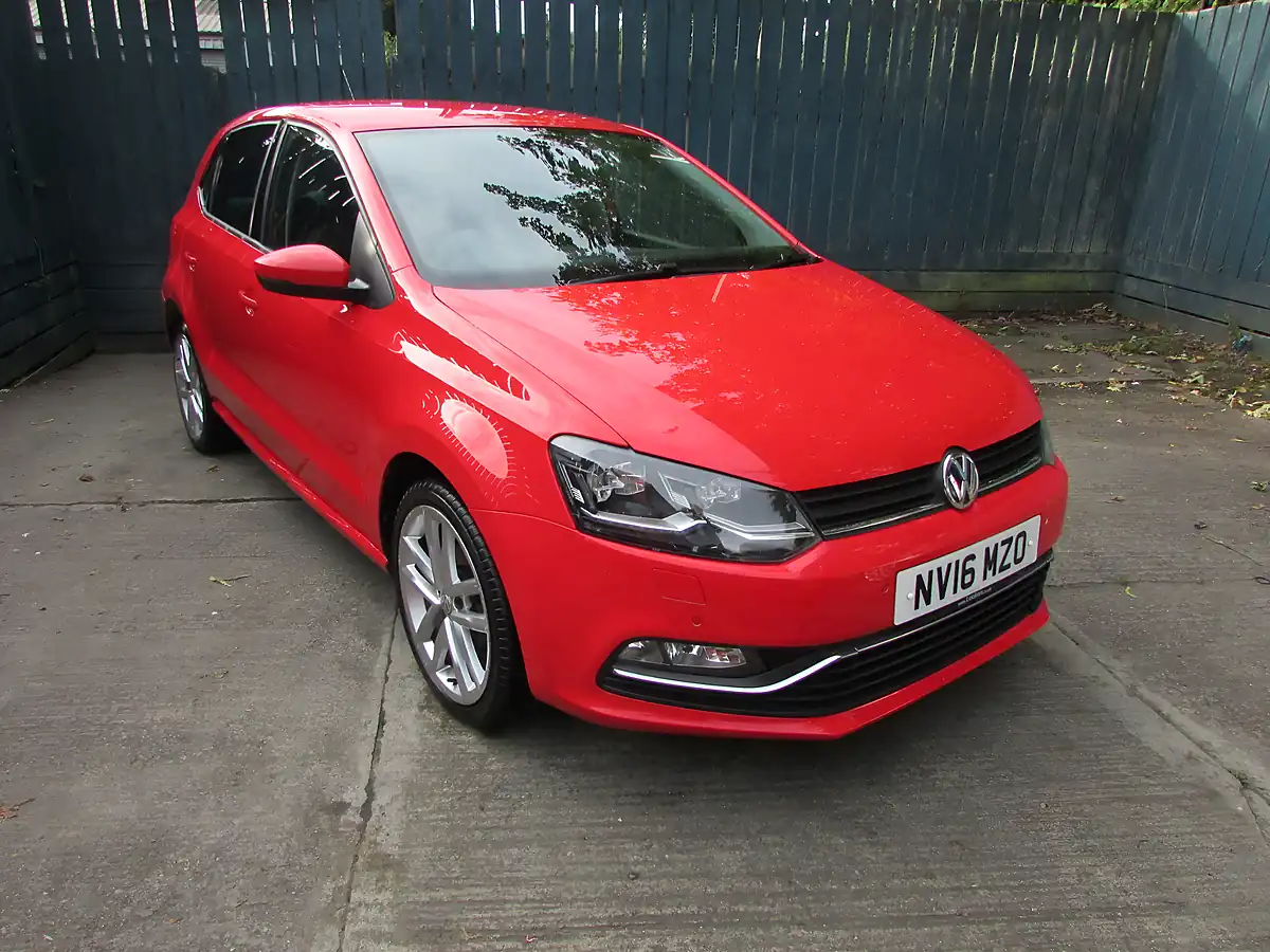 Used 2016 Volkswagen Polo Sel Red - Interior and Exterior details 11