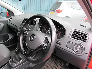 Used 2016 Volkswagen Polo Sel Red - Interior and Exterior details 7