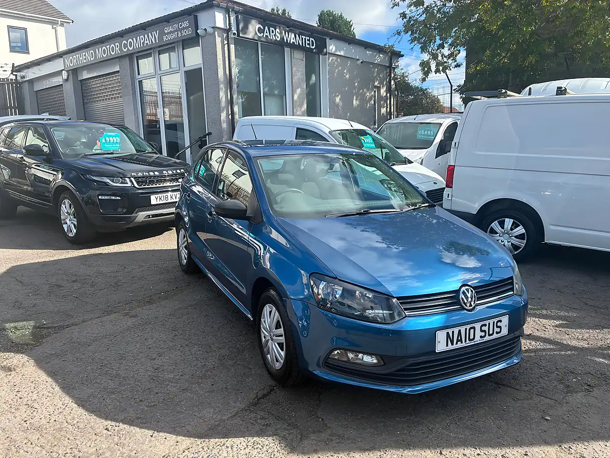 Used 2016 Volkswagen Polo Tech S Blue - Front View
