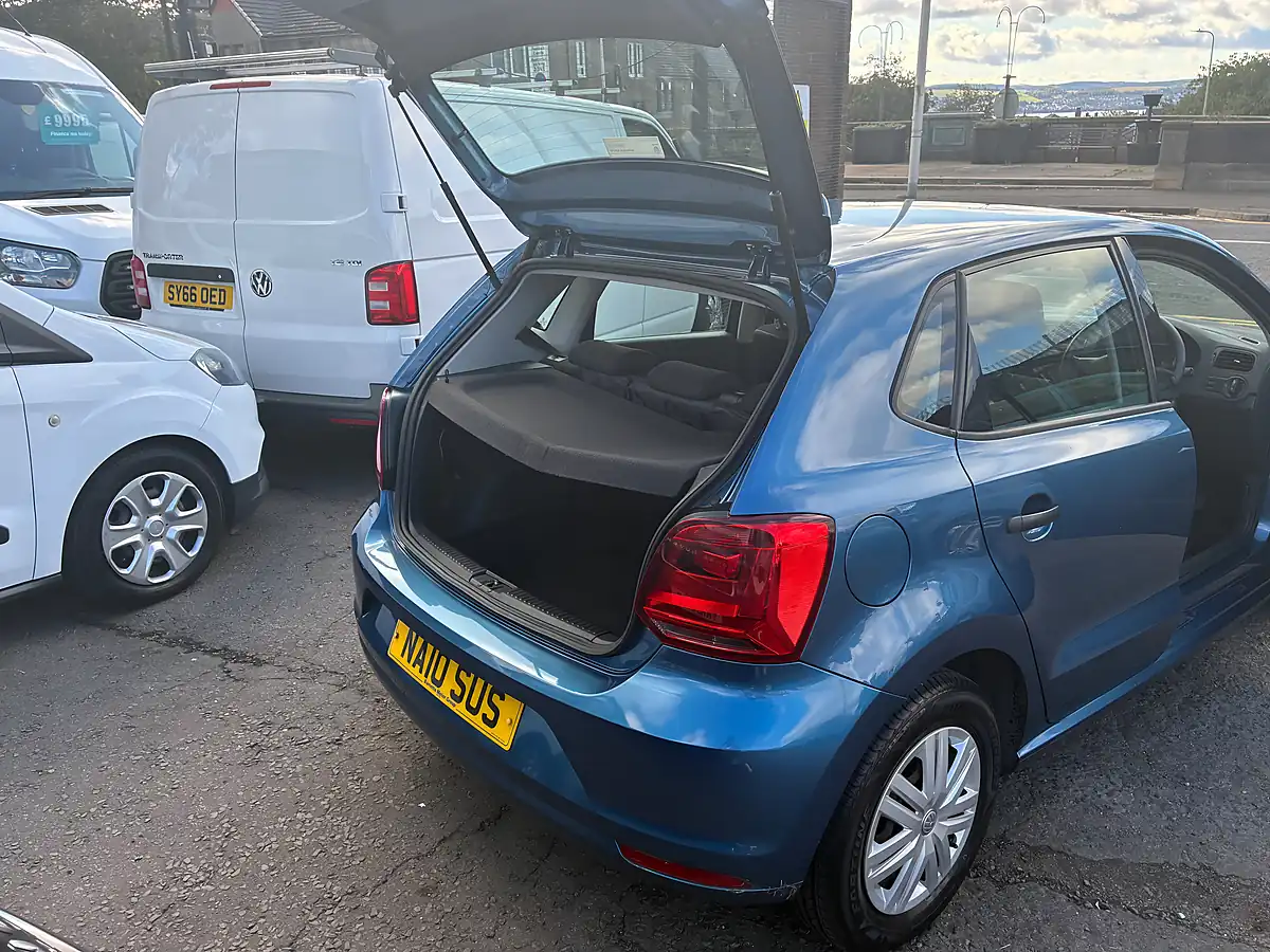 Used 2016 Volkswagen Polo Tech S Blue - Interior and Exterior details 14