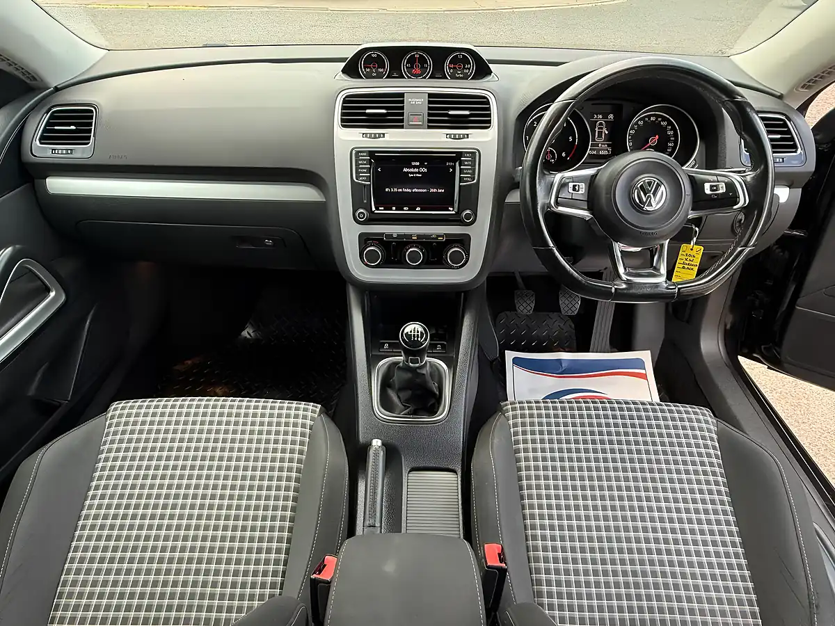 Used 2016 Volkswagen Scirocco Bluemotion Tech Euro 6 Black - Interior and Exterior details 10