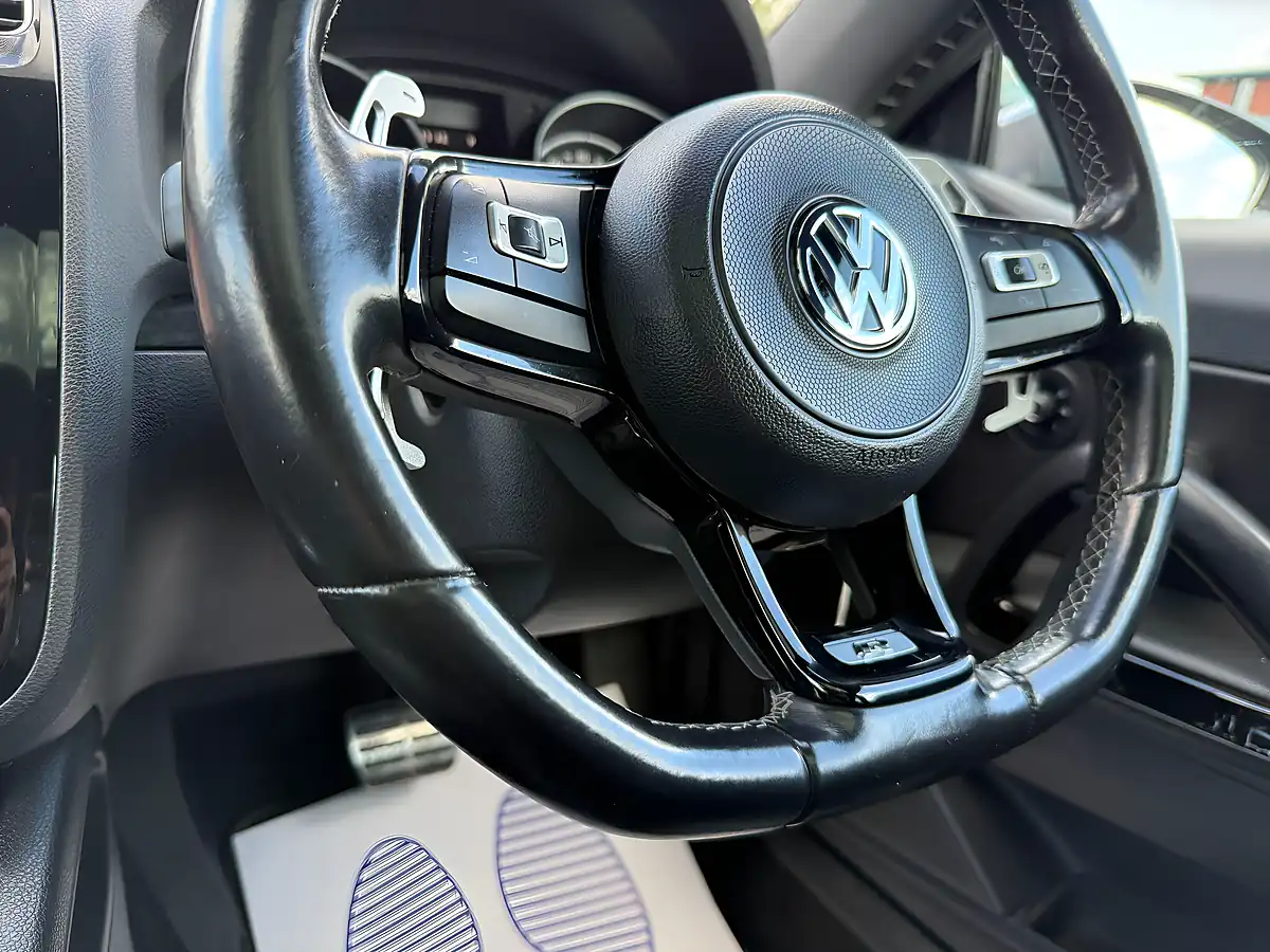 Used 2016 Volkswagen Scirocco Bluemotion Tech R Grey - Interior and Exterior details 14