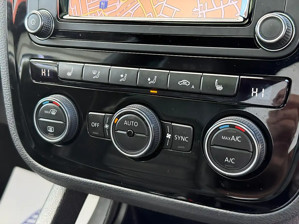 Used 2016 Volkswagen Scirocco Bluemotion Tech R Grey - Interior and Exterior details 16