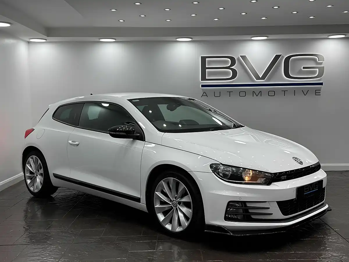 Used 2016 Volkswagen Scirocco GT Bluemotion Tech White - Front View