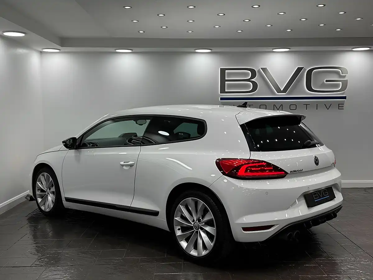 Used 2016 Volkswagen Scirocco GT Bluemotion Tech White - Interior and Exterior details 9