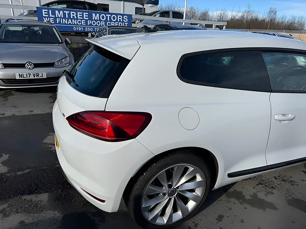 Used 2016 Volkswagen Scirocco GT White - Interior and Exterior details 14